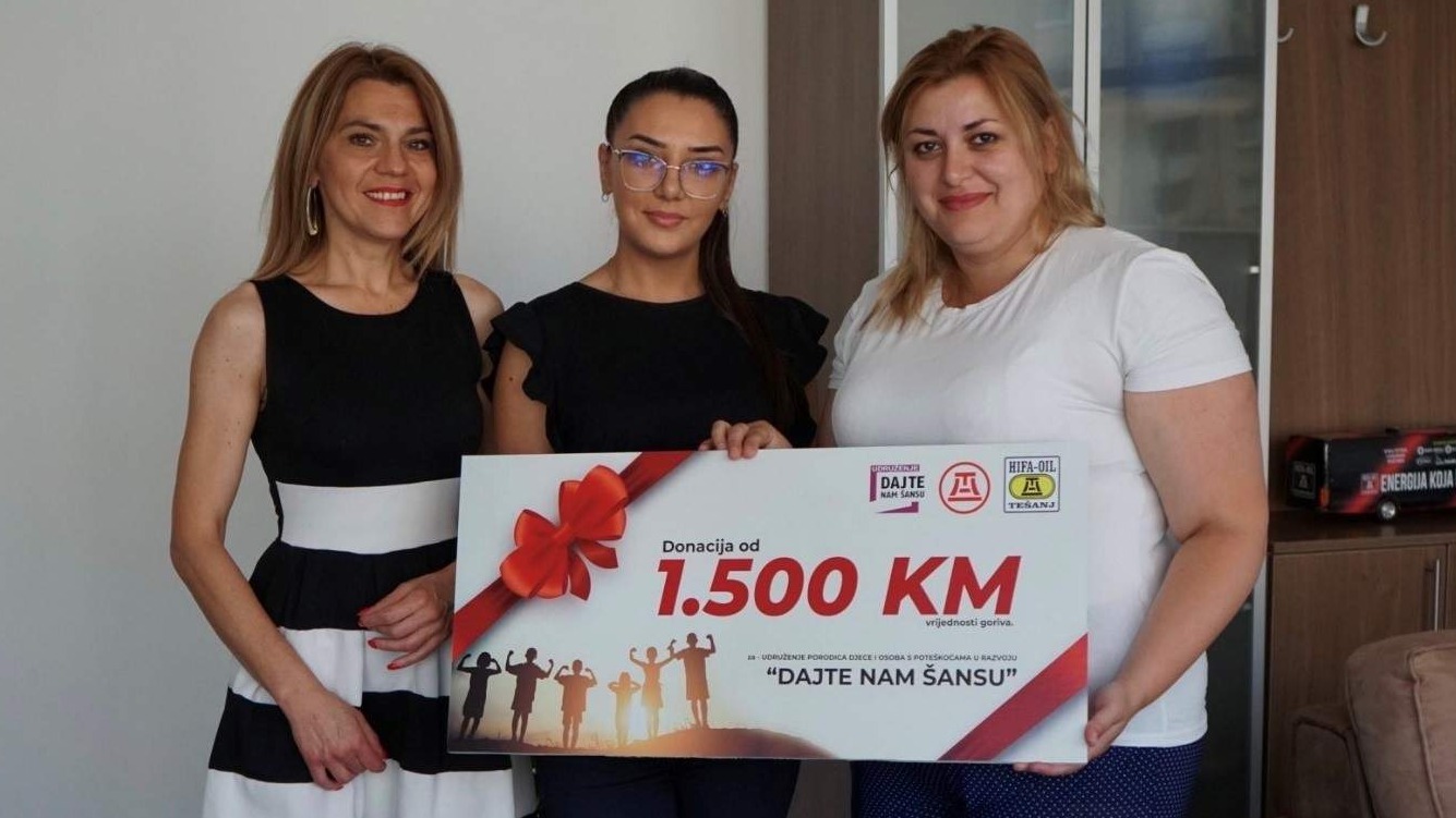 KOMPANIJA HIFA-OIL UDRUŽENJU  „DAJTE NAM ŠANSU“ DONIRALA GORIVO 